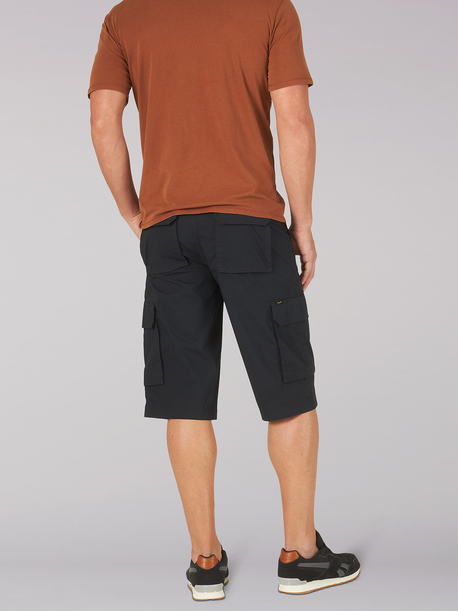 Men's Extreme Motion Cameron Relaxed Fit Cargo Short in Union All Black alternative view 1