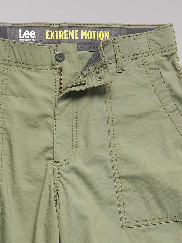 Men's Extreme Motion Deep Pocket Utility Short in Deep Lichen Green alternative view 4