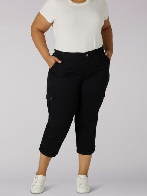 Women's Ultra Lux with Flex-To-Go Relaxed Cargo Capri (Plus) in Black