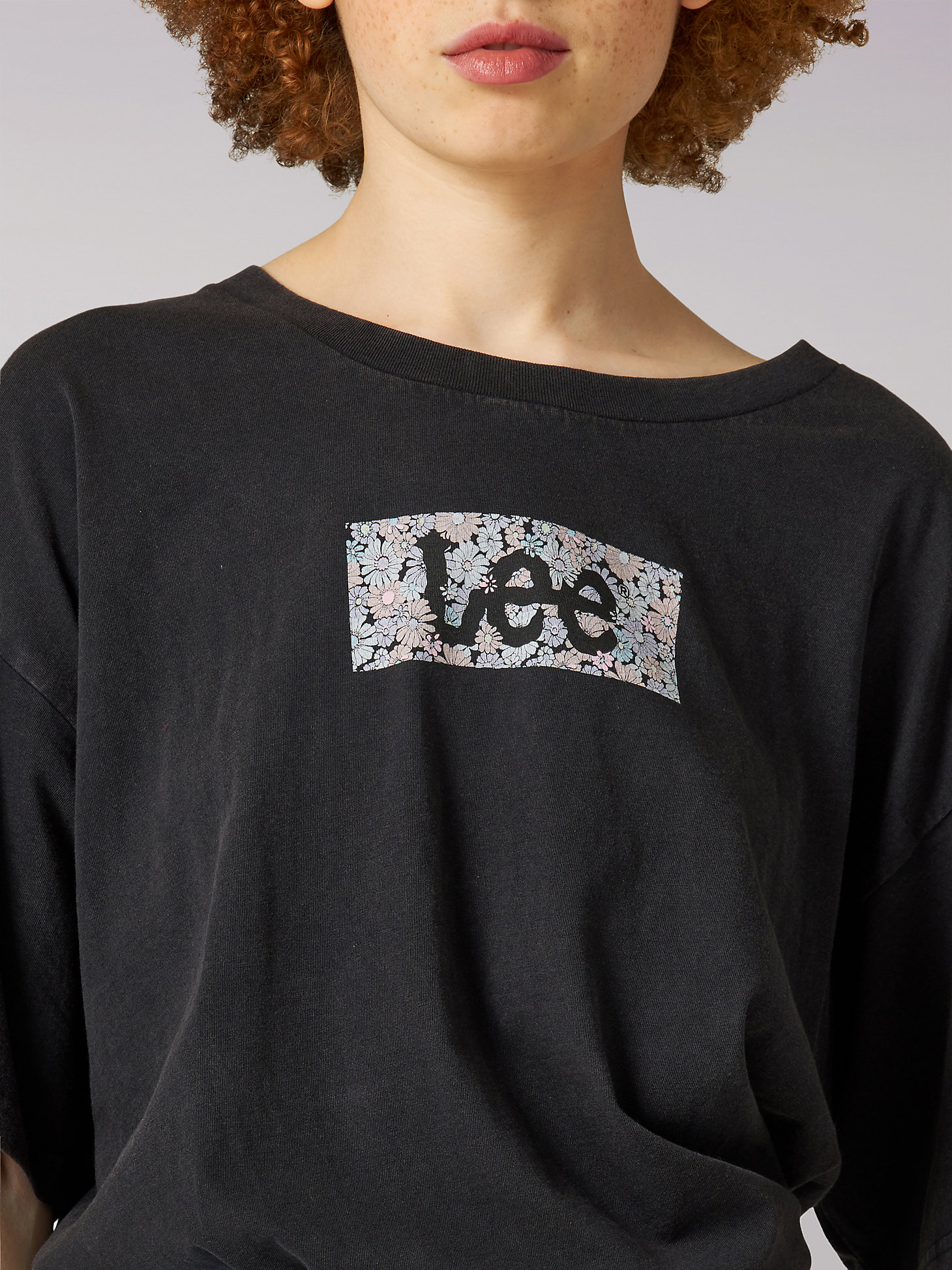 Women's Heritage Lee Oversized Graphic Tee in Washed Black alternative view 2