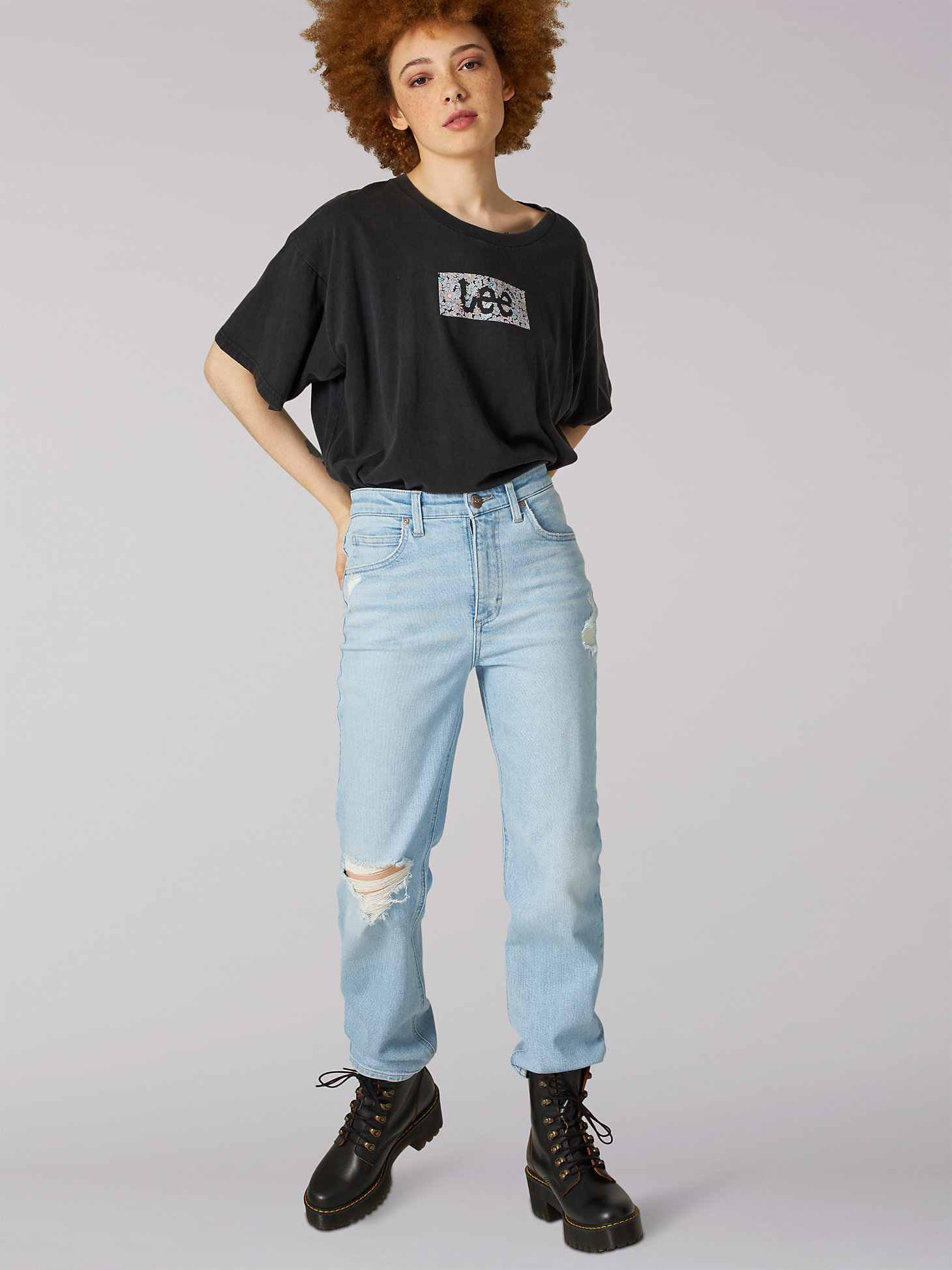 Women's Heritage Lee Oversized Graphic Tee in Washed Black alternative view 3