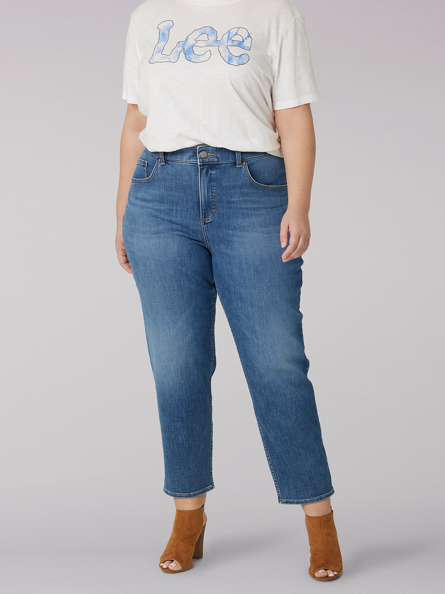 Women's Ultra Lux High Rise Relaxed Fit Tapered Crop Jean (Plus) in Soar main view