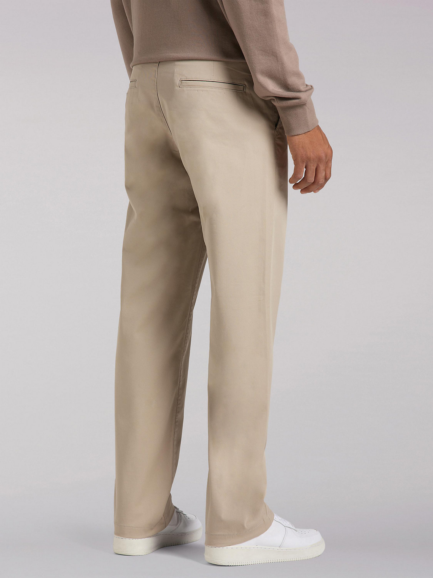 Men's European Collection Chetopa Relaxed Fit Chino in Stone alternative view 2