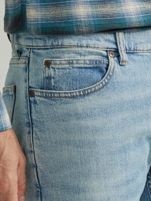 Men's Legendary Slim Straight Jean in Union Fade alternative view 4