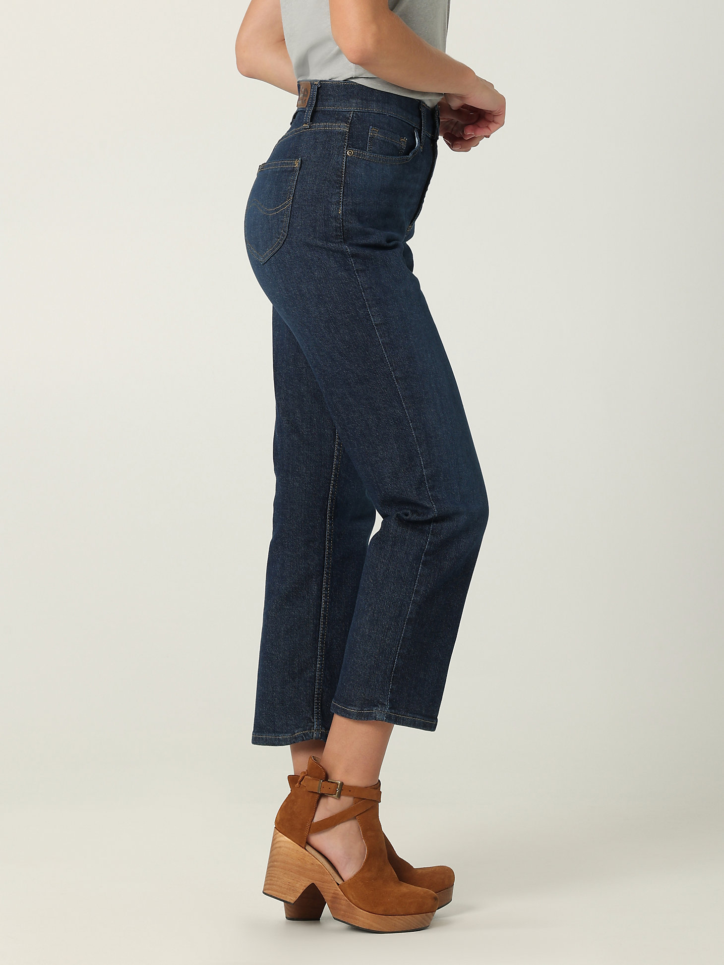 Women's Legendary High Rise Vintage Straight Jean in Inner Strength alternative view 2