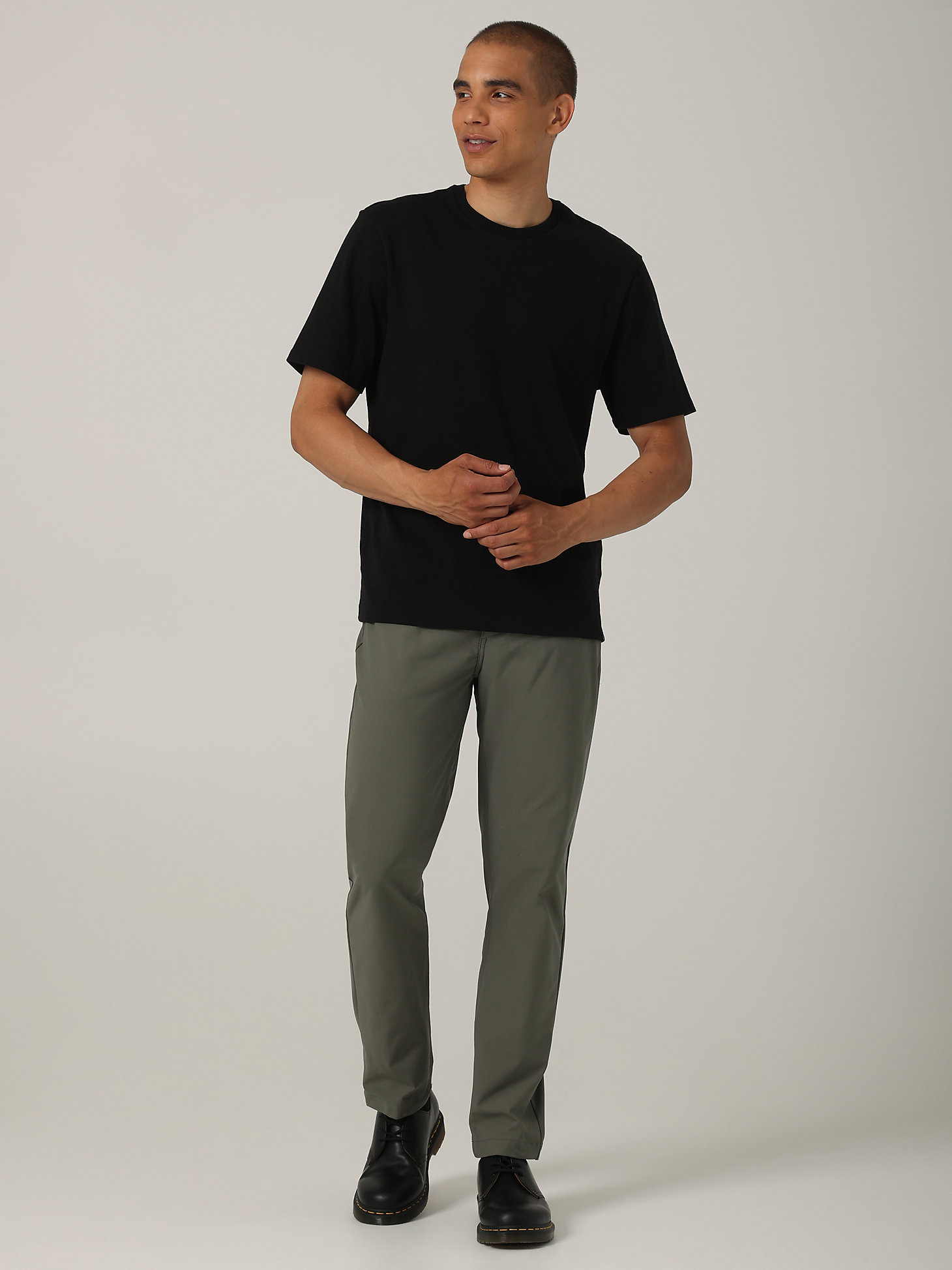 Men’s H.D. Maverick Relaxed Tapered Pant in Fort Green main view