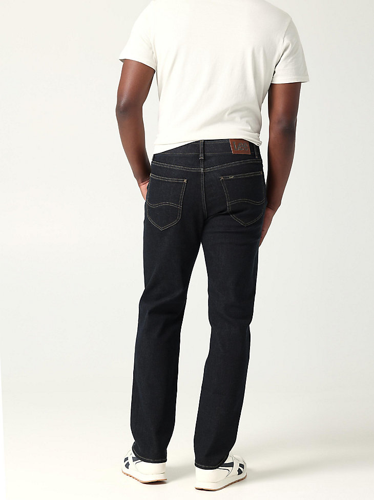 Men's Extreme Motion MVP Relaxed Straight Jean in Rinse alternative view