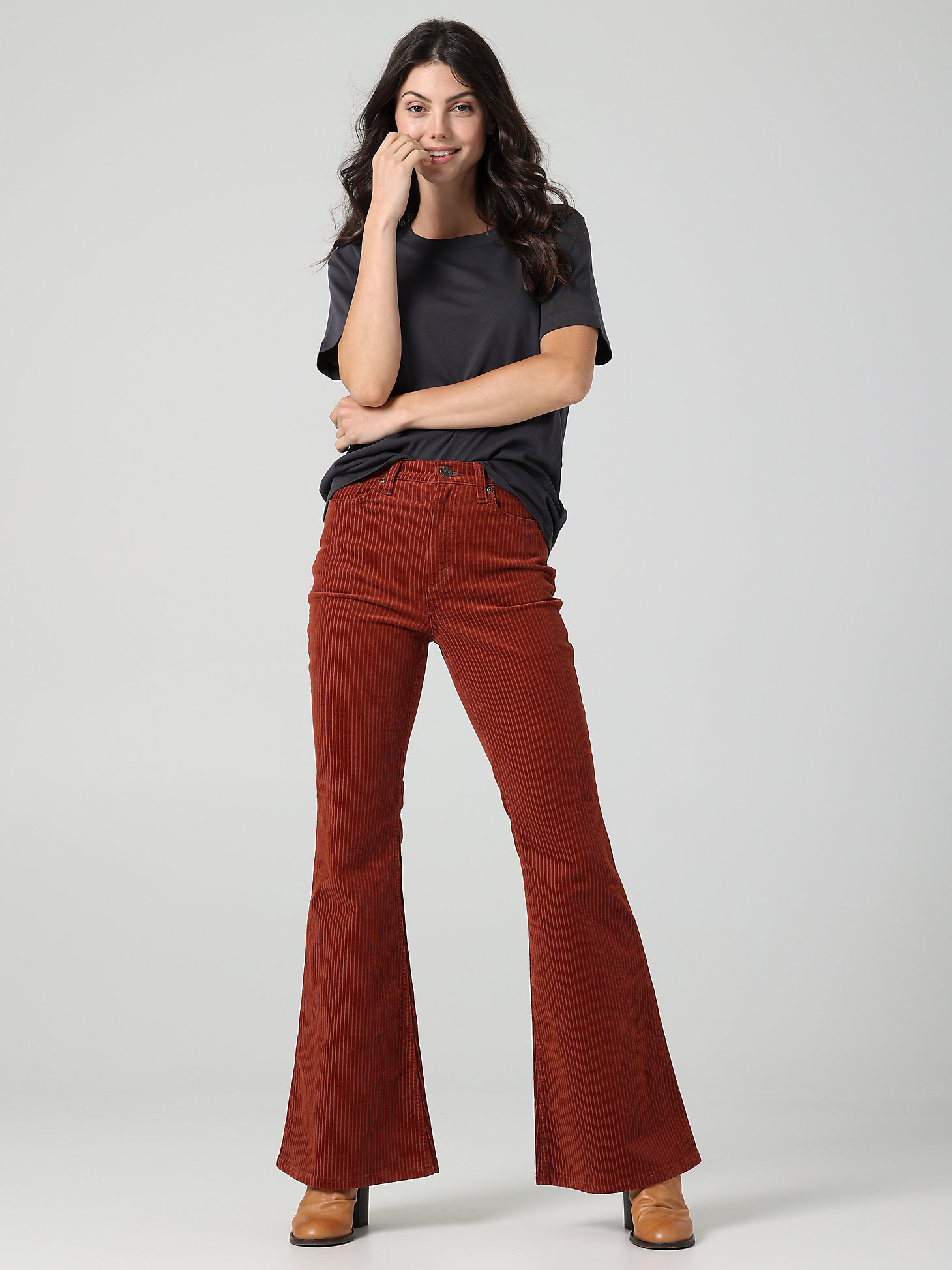 Women's Vintage Modern High Rise Flare Jean  in Sweet Maple main view