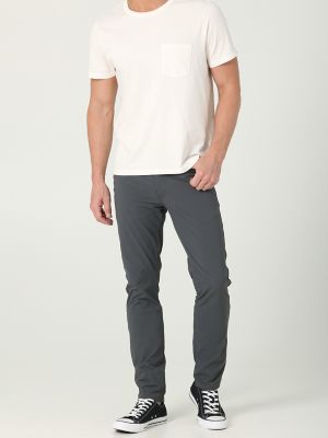 Men's Extreme Motion 5 Pocket Performance Pant in Charcoal