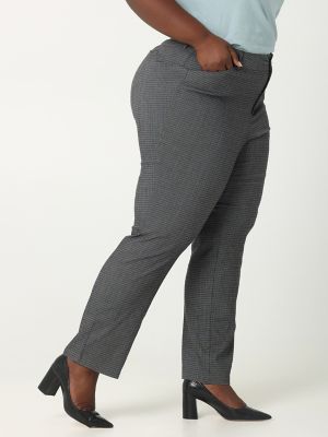 Women's Wrinkle Free Relaxed Fit Straight Leg Pant (Plus) in Black and White Rockhill Plaid alternative view 2