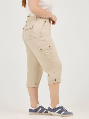Women's Ultra Lux with Flex-To-Go Relaxed Cargo Capri (Plus) in Pioneer Beige alternative view 3