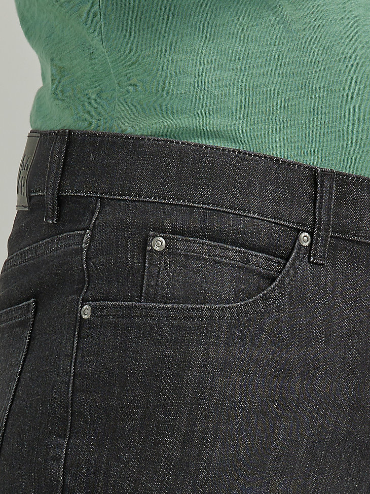 Men's Legendary Regular Fit 5- Pocket Short in Washed Black alternative view 3