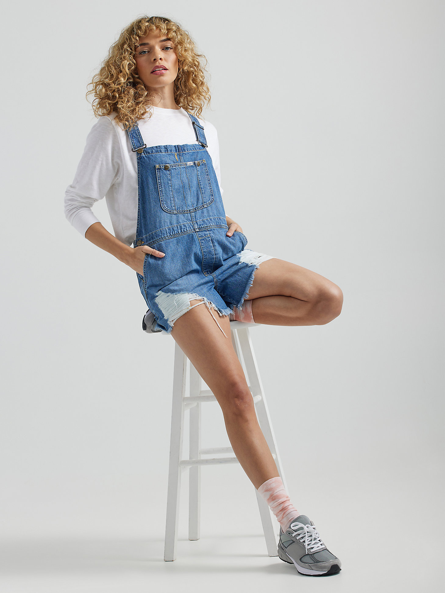 Women's Raw Cut Short Bib Overall in The Real Deal alternative view 9