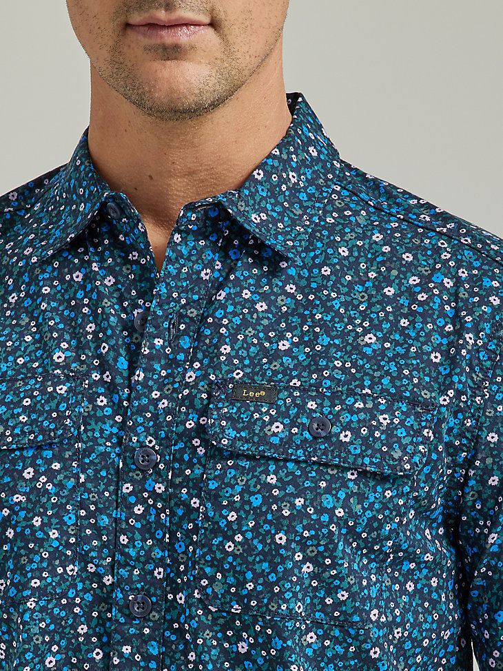 Men's Extreme Motion Short Sleeve Floral Worker Shirt in Rivet Navy Floral Print alternative view 2