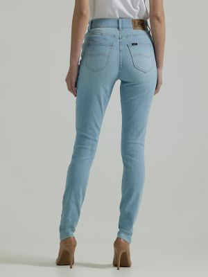 Women's Ultra Lux Comfort Skinny Leg Jean in White Veil alternative view 2