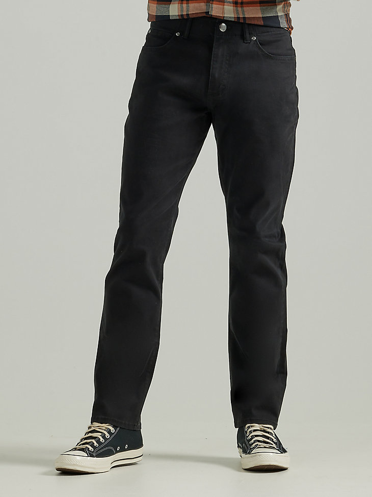 Men's Extreme Motion Athletic Tapered Leg Jean in Black
