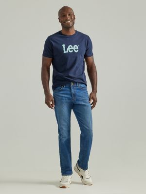 Men's Extreme Motion Athletic Tapered Leg Jean in Ellos