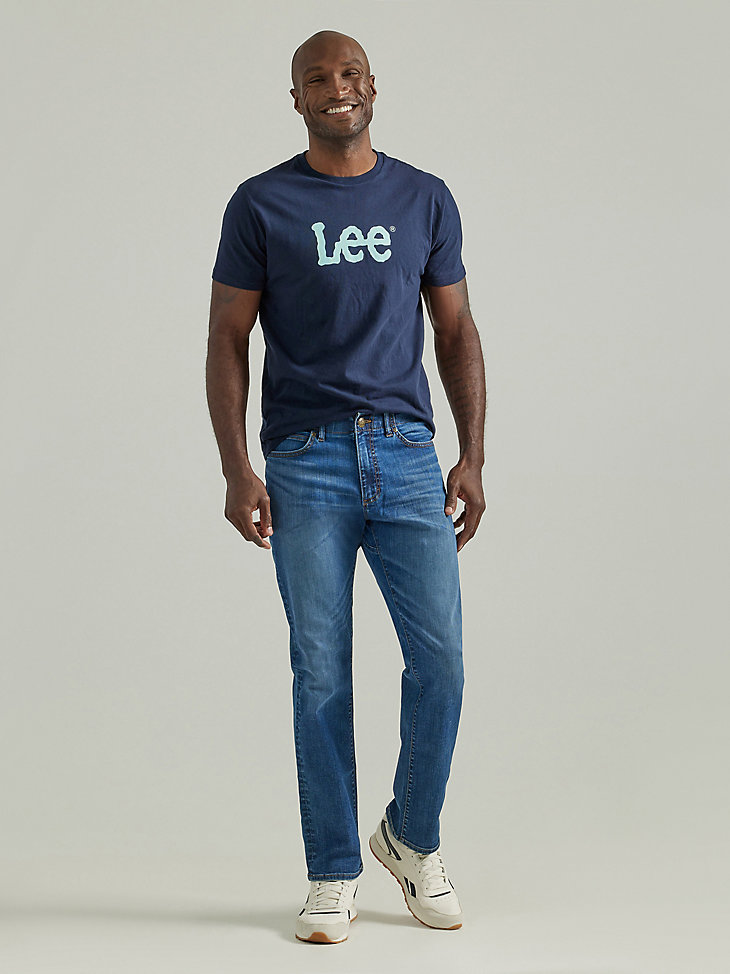 Men's Extreme Motion Athletic Tapered Leg Jean in Ellos alternative view