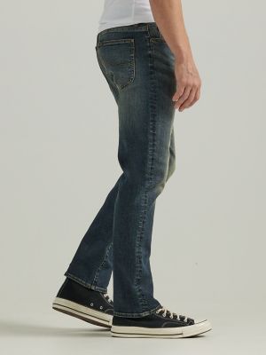 Men's Extreme Motion Regular Fit Straight Leg Jean in Maverick Indigo