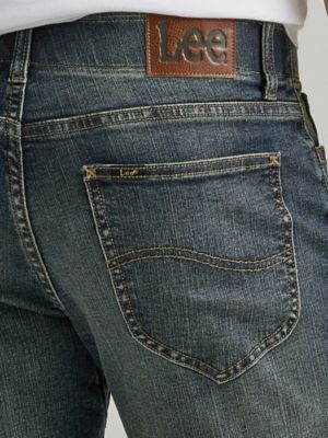 Men's Extreme Motion Regular Fit Straight Leg Jean in Maverick Indigo
