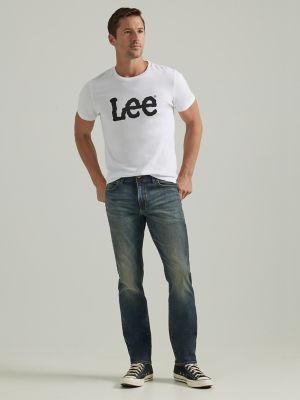 Men's Extreme Motion Regular Fit Straight Leg Jean in Maverick Indigo