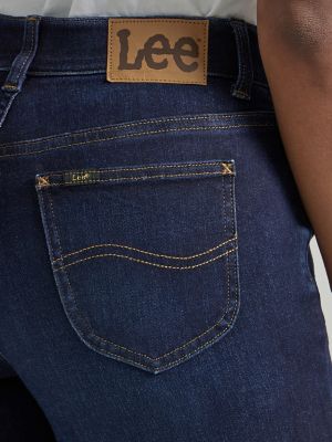 Women's Ultra Lux Comfort with Flex Motion Straight Jean in Main Thrill alternative view 5
