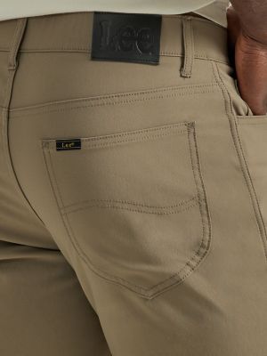 Men's Extreme Motion Performance Straight Pant in Coventry Tan