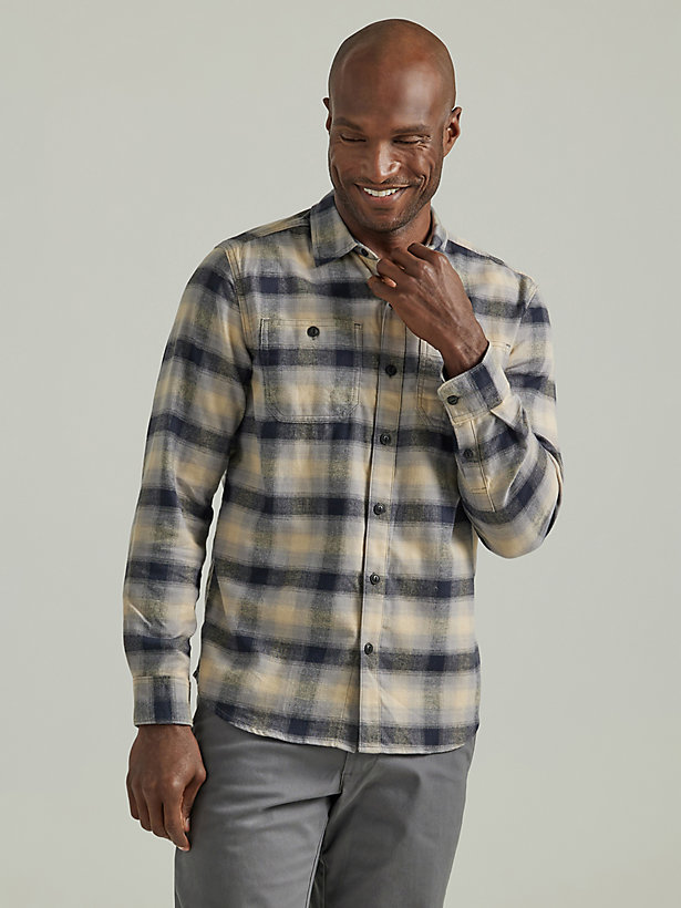 Men's Extreme Motion Working West Plaid Flannel Shirt