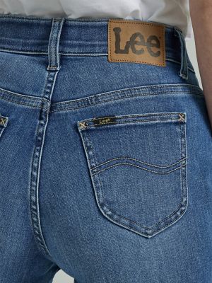 Lee Women's Modern Series Curvy Fit Bootcut Jean with Hidden Pocket,  Majestic, 2 Short : : Clothing, Shoes & Accessories