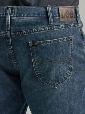 Men's Legendary Relaxed Straight Jean (Big &Tall) in Lieutenant Blue alternative view 4