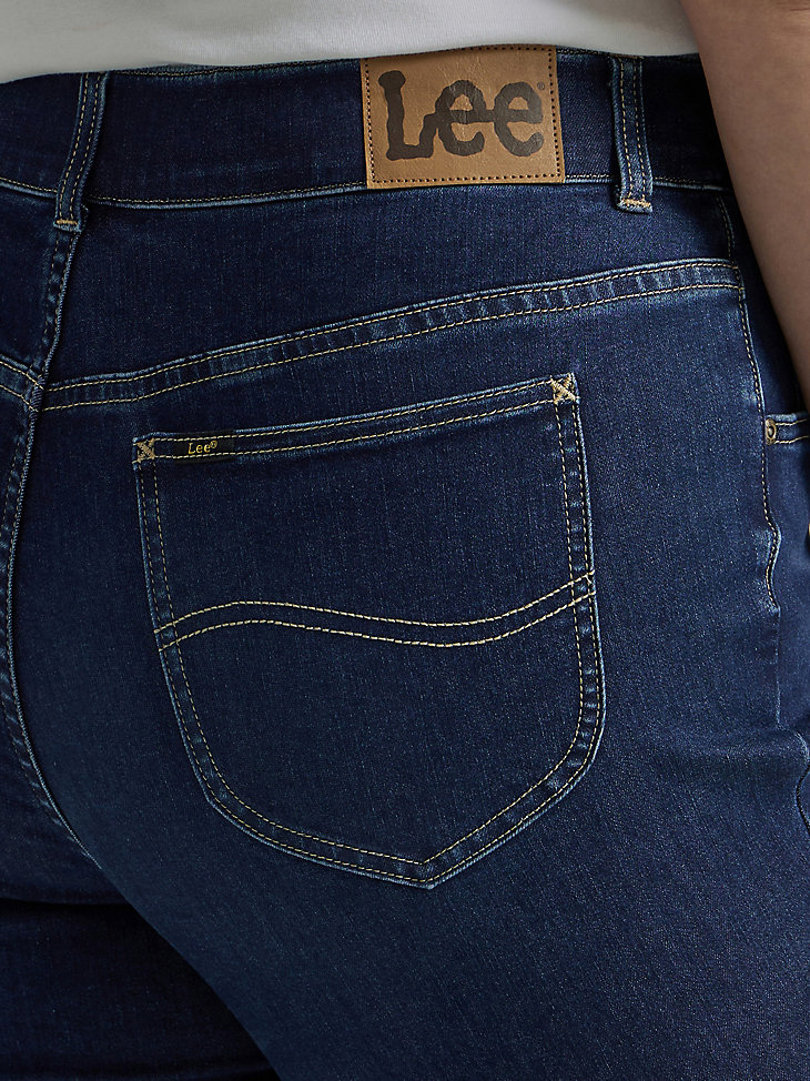 Women's Ultra Lux Comfort with Flex Motion Skinny Jean (Plus) in Deepest Dark alternative view 5