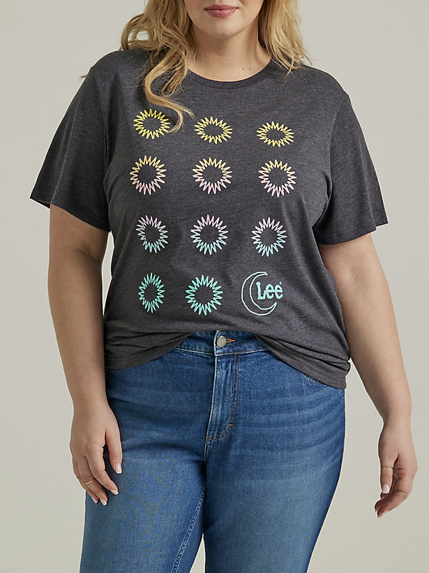 Women's Colorful Flowers Graphic Tee (Plus)