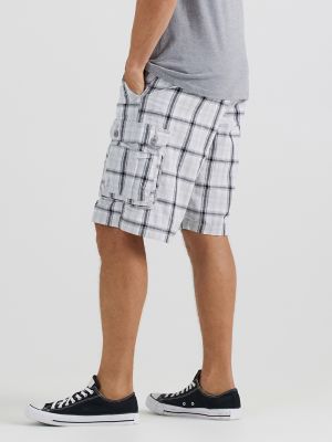 Men's Legendary Wyoming Cargo Short in Grey Plaid alternative view 4