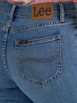 Women's Legendary Regular Fit Capri in Mid Crossway alternative view 4