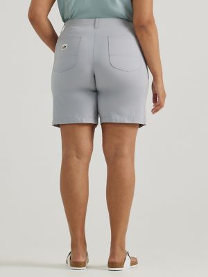 Women's Ultra Lux Comfort with Flex-To-Go Relaxed Fit Utility Bermuda (Plus) in Material Grey alternative view 2