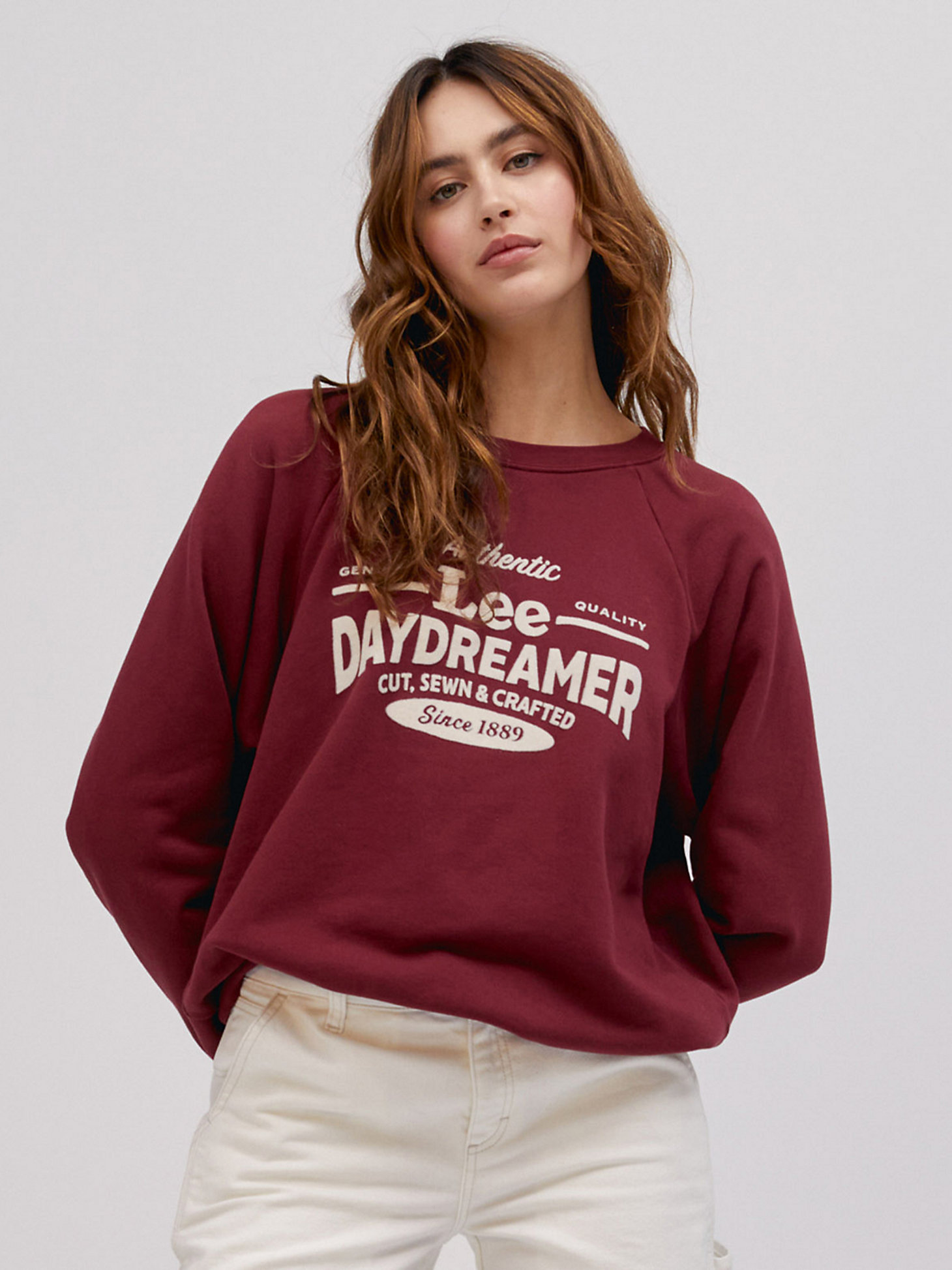 Women's Lee x Daydreamer Workwear Raglan Sweatshirt in Vintage Maroon alternative view 2