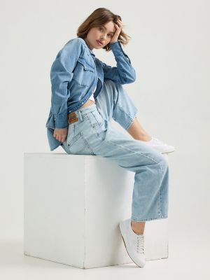 Women's Loose Crop Button-Fly Jean in Brightest Day alternative view