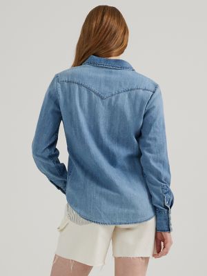Women's Western Denim Snap Shirt in Mt Range alternative view 2