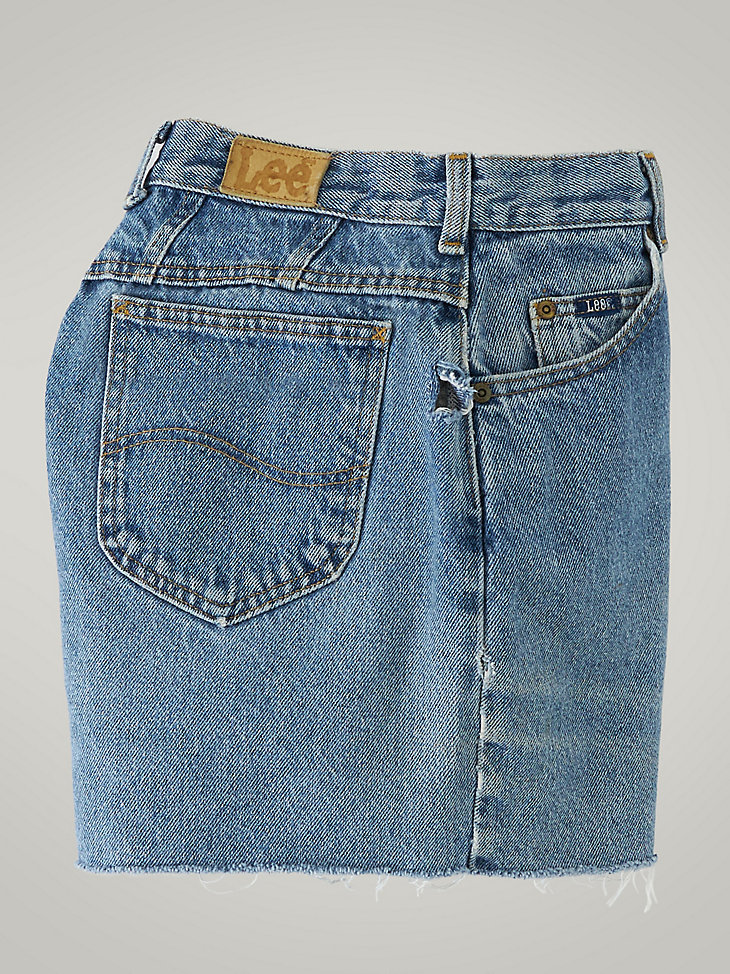 Women's Vintage Cut-Off Shorts WS31 (Size 31) in Medium Denim alternative view 2