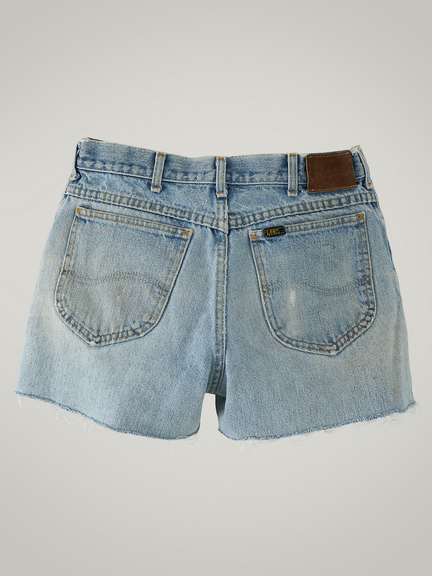 Women's Vintage Cut-Off Shorts WS19 (Size 30) in Light Denm alternative view 1