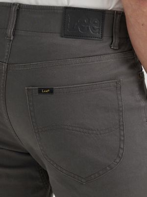 Men's Extreme Motion Regular Straight Twill Jean in Static Grey