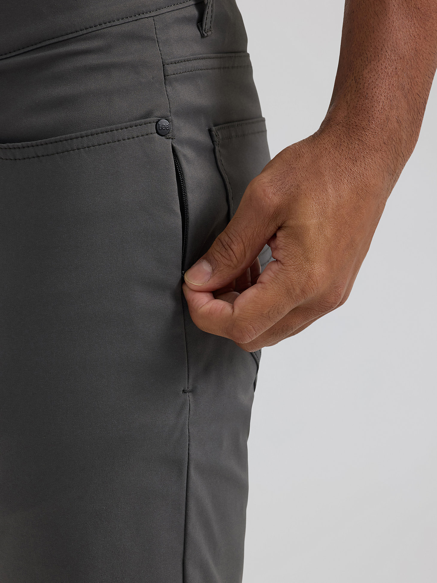 Men's Extreme Motion Regular Straight Performance Pant Men's Extreme Motion Regular Straight Performance Pant