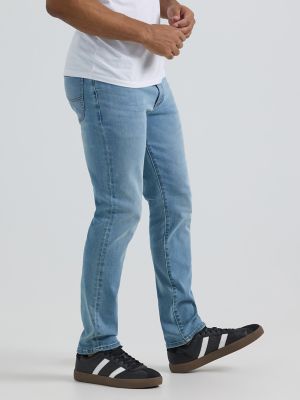 Men's Extreme Motion Regular Taper Jean