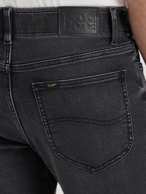 Men's Extreme Motion Regular Taper Jean in Farrow alternative view 4