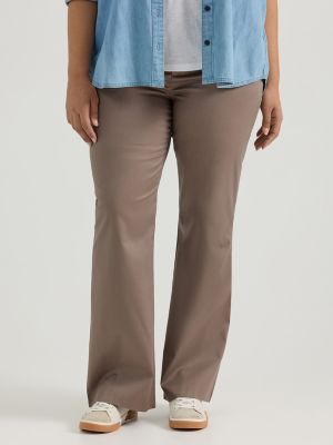 Women's Wrinkle Free Bootcut Pant (Plus) in Coventry alternative view
