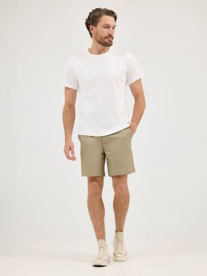 Men's Extreme Motion 7" Flat Front Short
