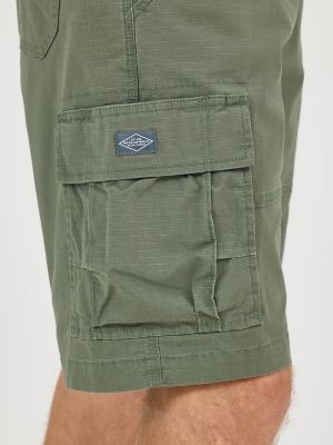 Men's Extreme Motion Carolina Ripstop Cargo Short in Olive Grove alternative view 5