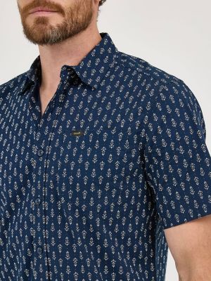Men's Extreme Motion All Purpose Short Sleeve Print Button Down Shirt in Rivet Navy alternative view 2