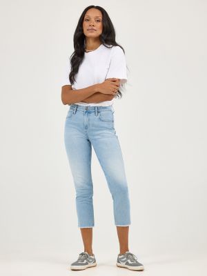 Women's Legendary Frayed Hem Capri