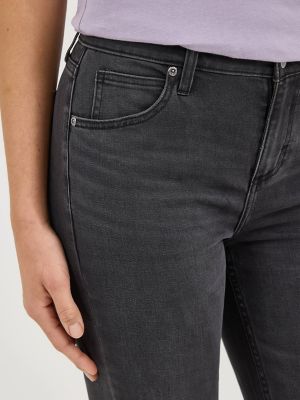 Women's Legendary Frayed Hem Capri in Fly Higher alternative view 5